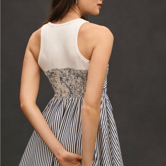 Elegant Blue and White Striped Midi Dress - Picture 4 of 5